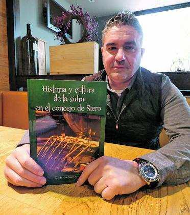 Imagen El profesor Luis Benito García publica 'Historia y cultura de la...